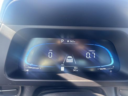 Certified 2026 Hyundai Elantra Sport image 32