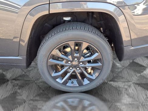 New 2026 Jeep Grand Cherokee L Limited AWD/4WD image 20