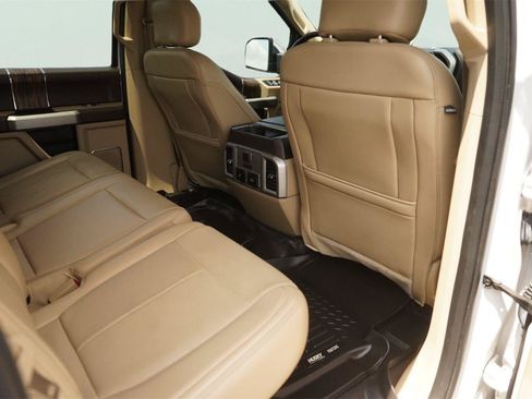 Used 2018 Ford F150 Lariat w/ Equipment Group 502A Luxury AWD/4WD image 15