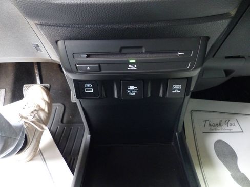 Used 2024 Honda Odyssey Elite image 38