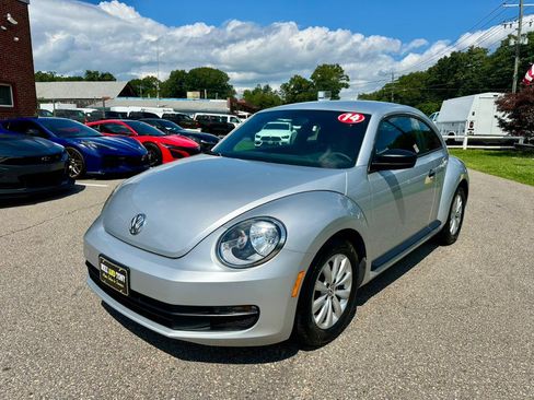 Used 2014 Volkswagen Beetle 1.8T FWD image 1