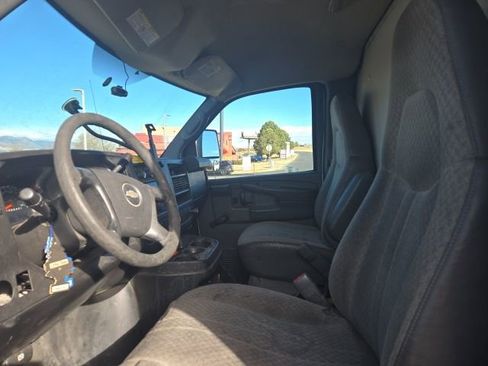 Used 2009 Chevrolet Express 3500 image 8