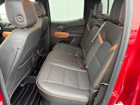 Used 2024 GMC Canyon AT4 w/ AT4 Premium Package AWD/4WD image 21