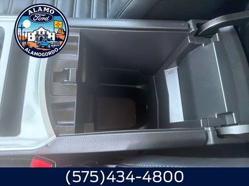 Used 2024 Ford Edge SEL AWD/4WD image 25