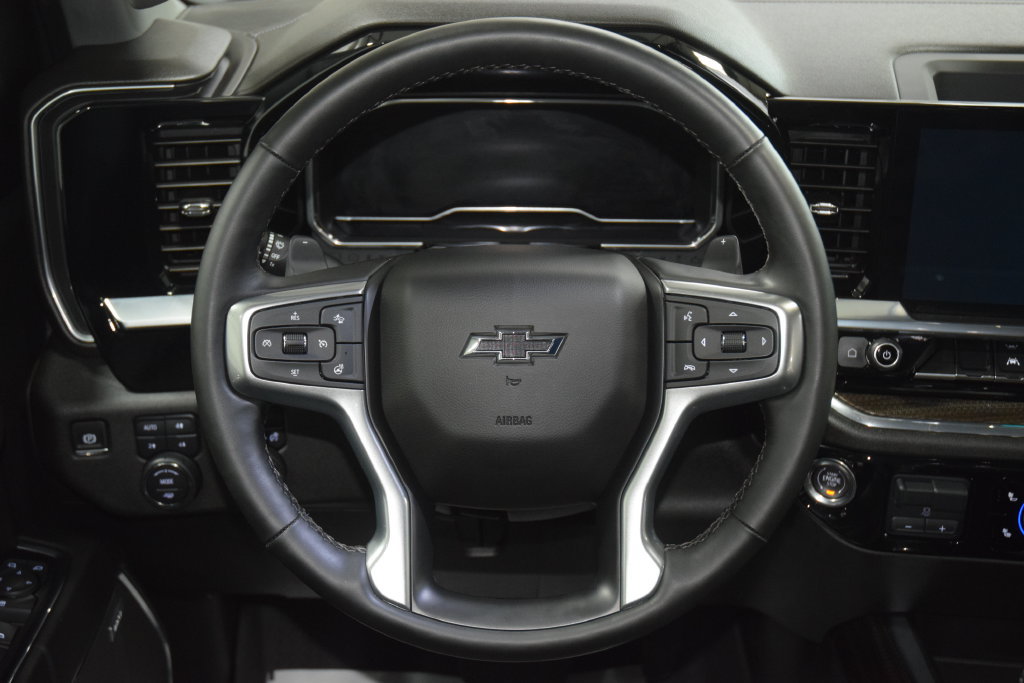 Used 2024 Chevrolet Silverado 1500 RST w/ Redline Edition AWD/4WD image 38