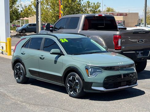 Used 2024 Kia Niro Wind FWD image 4
