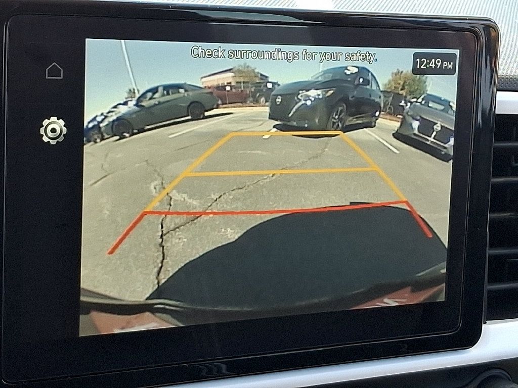 Used 2024 Hyundai Venue Limited FWD image 18