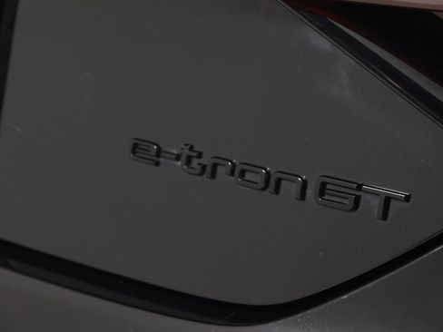 Used 2024 Audi RS e-tron GT w/ Carbon Performance Package image 91