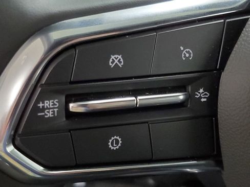 Used 2025 Chevrolet Tahoe Z71 w/ Comfort Package image 31