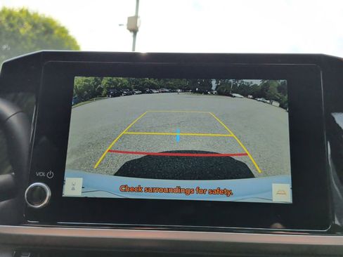 Used 2026 Toyota Camry SE FWD image 19