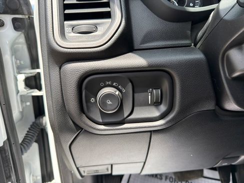 Used 2024 RAM 2500 Tradesman w/ Chrome Appearance Group AWD/4WD image 24