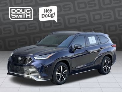 Used 2022 Toyota Highlander XSE