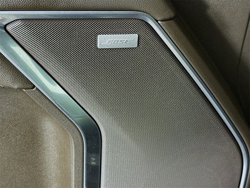 Used 2024 GMC Sierra 2500 SLT w/ SLT Premium Package image 11