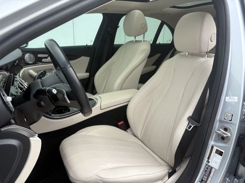Used 2021 Mercedes-Benz E 350 Sedan image 11