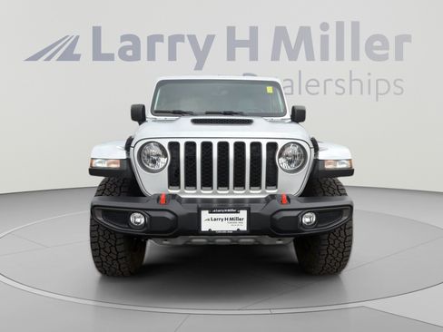 Used 2023 Jeep Gladiator Mojave w/ Cold Weather Group AWD/4WD image 8