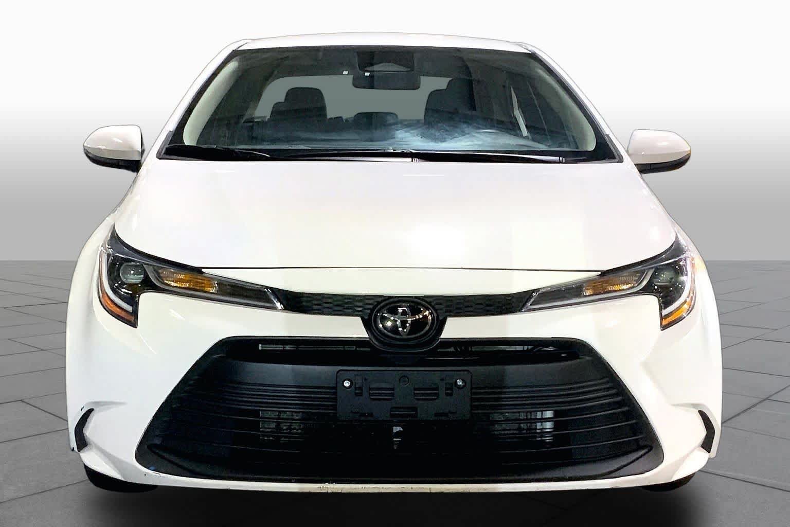 Used 2024 Toyota Corolla LE FWD image 4