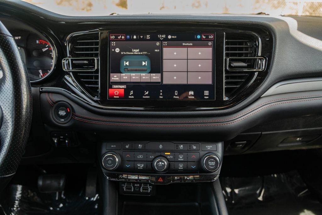 Used 2024 Dodge Durango GT AWD/4WD image 22