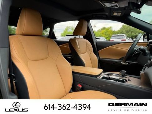 Used 2025 Lexus RX 350 AWD image 13