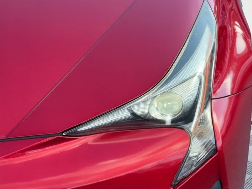 Used 2018 Toyota Prius Four w/ Advanced Technology Package FWD image 12