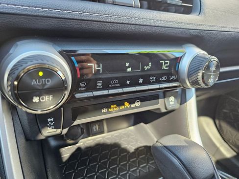 Certified 2025 Toyota RAV4 XLE w/ Convenience Package image 31