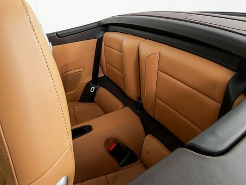 Certified 2018 Porsche 911 Carrera 4S image 20