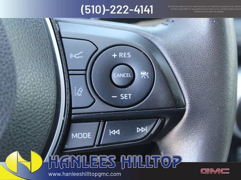 Used 2023 Toyota RAV4 XLE Premium FWD image 31