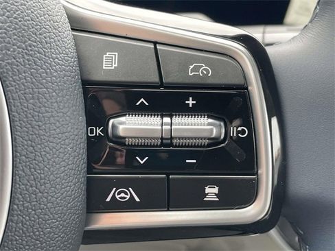 New 2026 Kia Carnival EX image 32