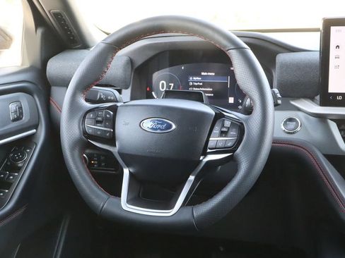 Used 2025 Ford Explorer ST-Line w/ Premium Package RWD image 28
