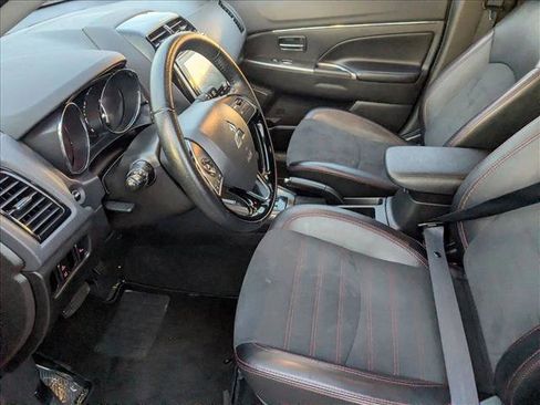 Used 2024 Mitsubishi Outlander Sport SE image 15