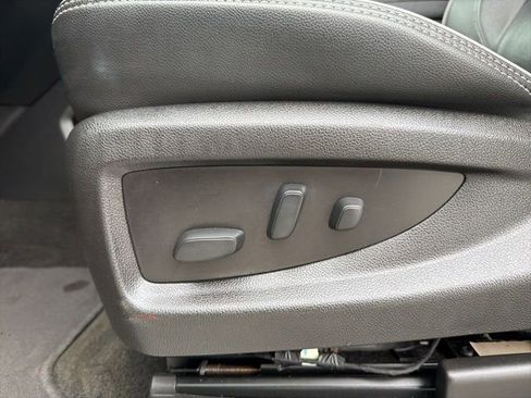 Used 2018 Chevrolet Silverado 1500 High Country AWD/4WD image 13
