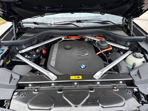 Used 2025 BMW X5 xDrive50e w/ M Sport Package AWD/4WD image 33