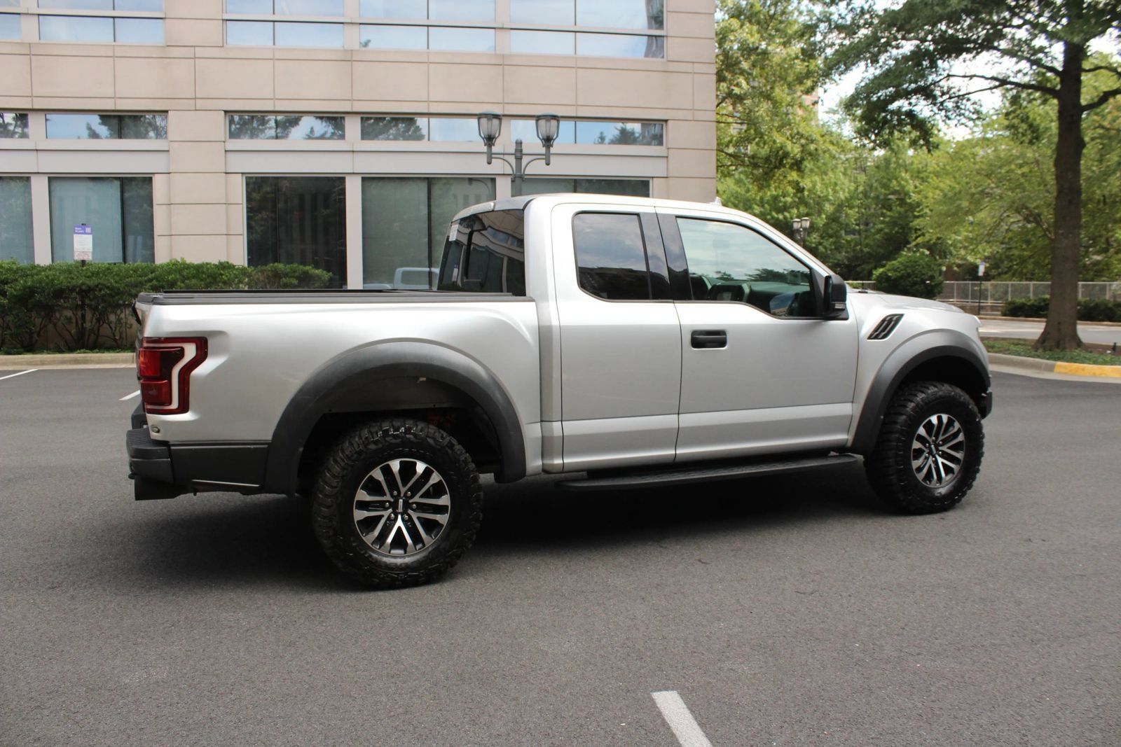 Used 2019 Ford F150 Raptor w/ Equipment Group 801A Mid AWD/4WD image 7