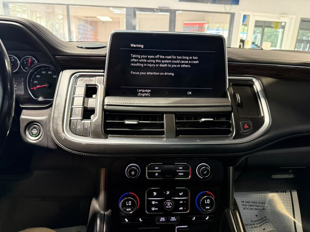 Used 2021 Chevrolet Suburban Z71 w/ Luxury Package AWD/4WD image 17