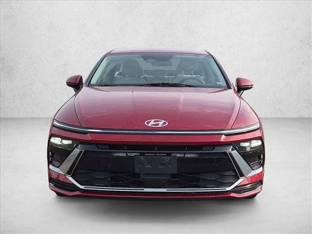 Used 2025 Hyundai Sonata SEL FWD image 2