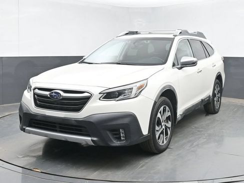 Used 2020 Subaru Outback Touring XT AWD/4WD image 5