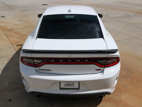 Used 2018 Dodge Charger R/T Scat Pack image 12