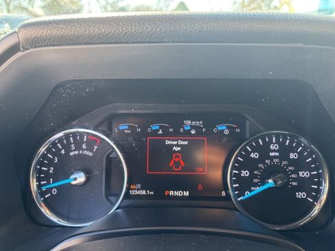 Used 2019 Ford Expedition Max Limited image 12