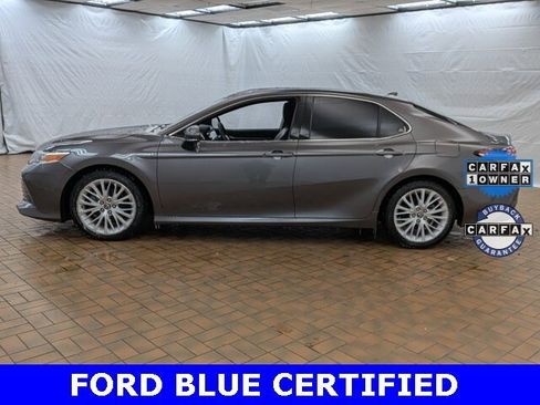 Used 2018 Toyota Camry XLE image 4