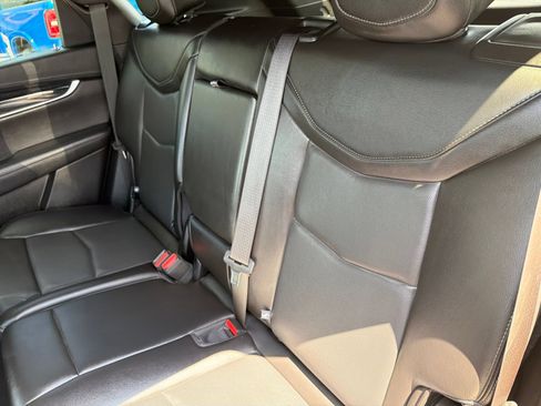 Used 2023 Cadillac XT5 Premium Luxury FWD image 19