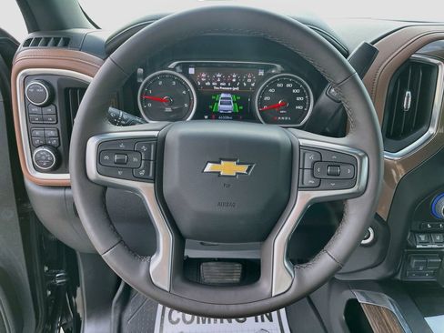 Used 2022 Chevrolet Silverado 3500 High Country w/ Z71 Off-Road Package AWD/4WD image 11