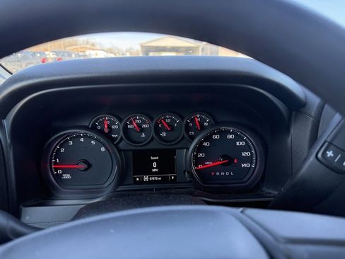 Used 2019 Chevrolet Silverado 1500 Custom w/ Custom Value Package image 11