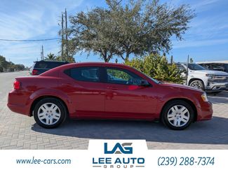 Used 2013 Dodge Avenger SE video 2