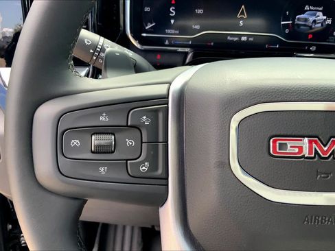 Used 2024 GMC Sierra 1500 SLT AWD/4WD image 23