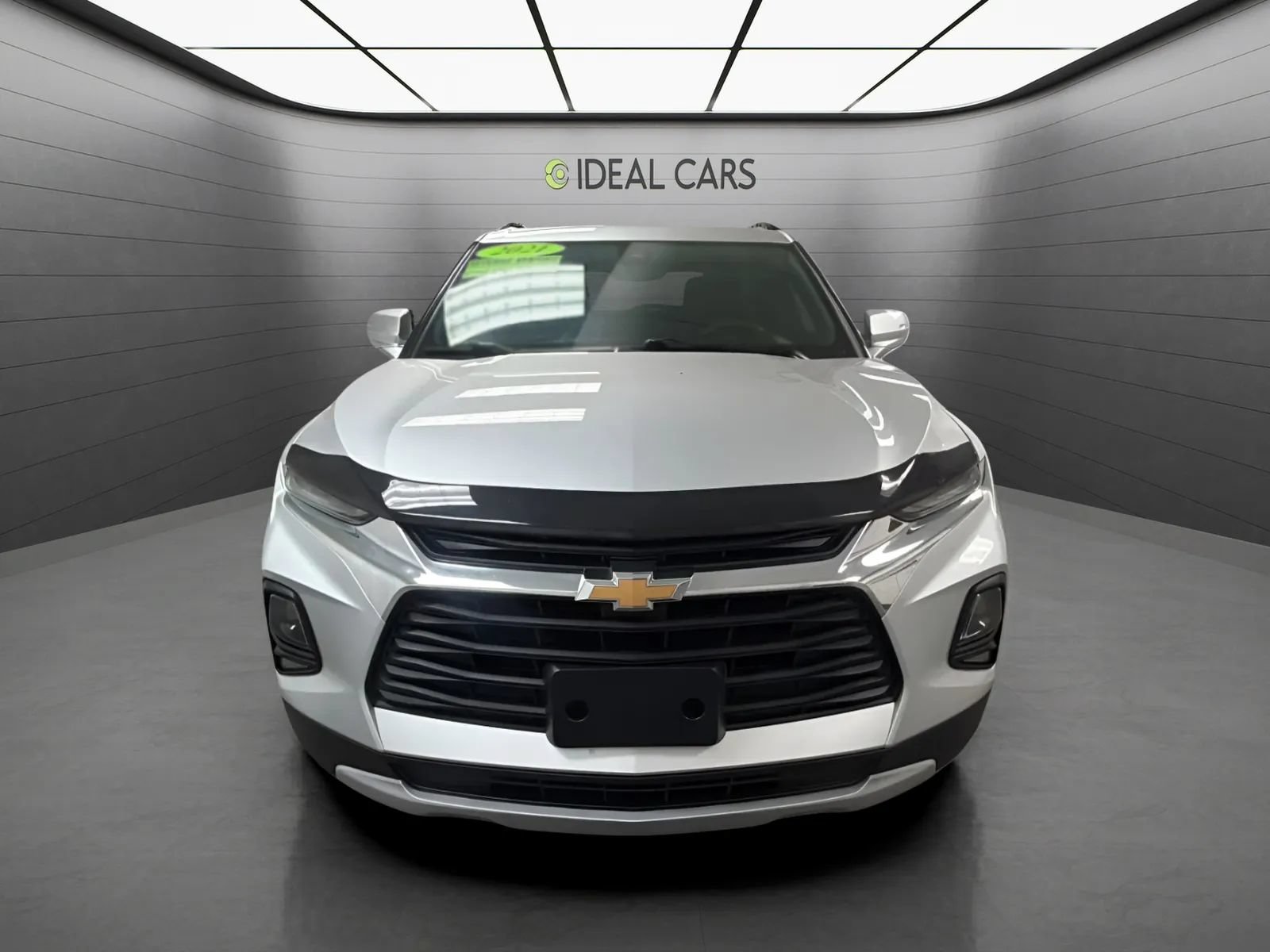 Used 2021 Chevrolet Blazer LT FWD image 2
