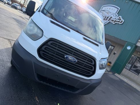 Used 2019 Ford Transit 250 130 Medium Roof image 8