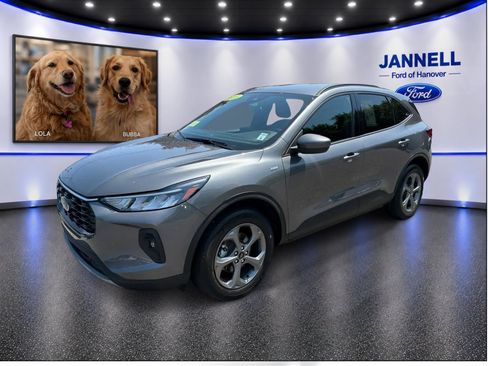 Used 2025 Ford Escape ST-Line Select AWD/4WD image 1