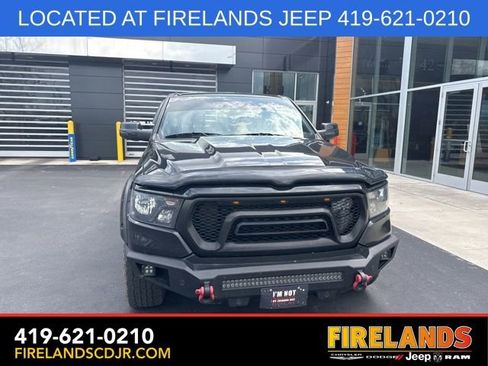 Used 2021 RAM 1500 Big Horn image 6