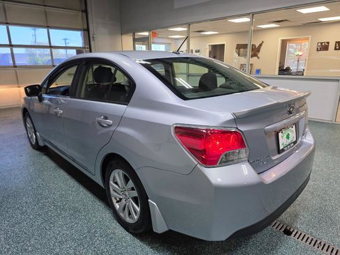 Used 2016 Subaru Impreza 2.0i Premium image 9