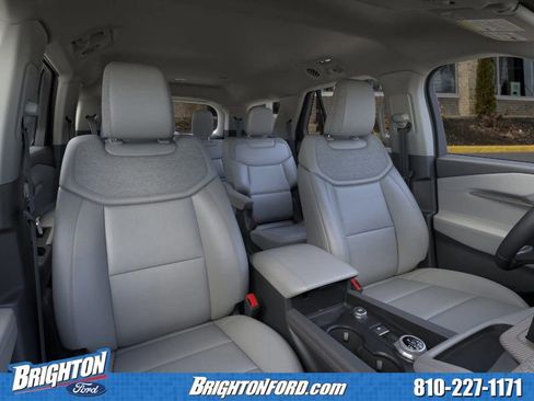 Used 2026 Ford Explorer Active w/ Active Comfort Package image 10