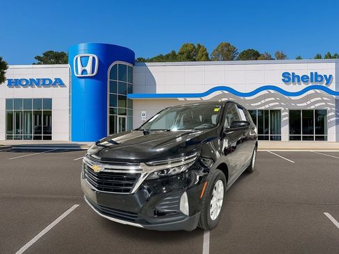 Used 2024 Chevrolet Equinox LT image 4